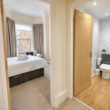 Appartement Spacious 1 King Bed Centre - 5 Min From Train Station