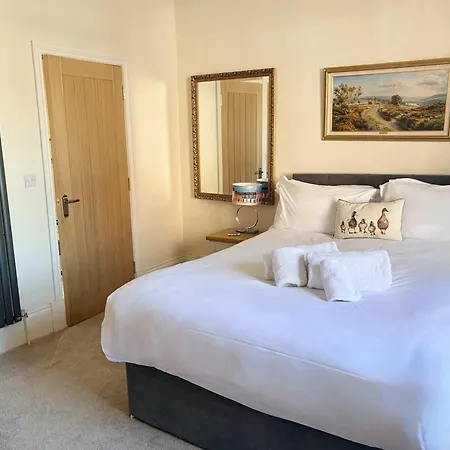 Appartement Spacious 1 King Bed Centre - 5 Min From Train Station
